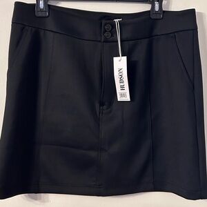 NWT, Hudson Black Mini skirt Aqua Fabric Size XL, skirt. 4 pockets.